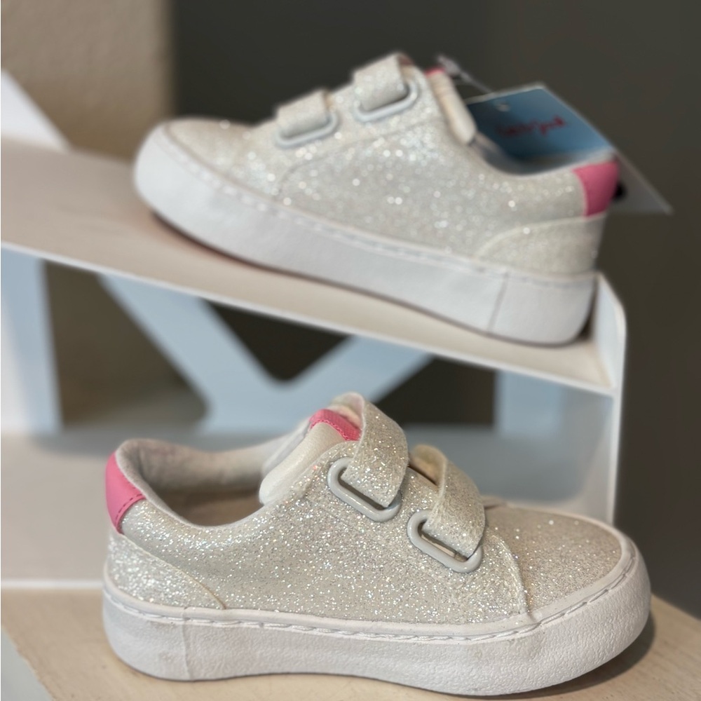 Cat Jack Toddler Girls Sora Sneakers White Glitter Hook and Loop Size 6 NWT - Picture 2 of 6